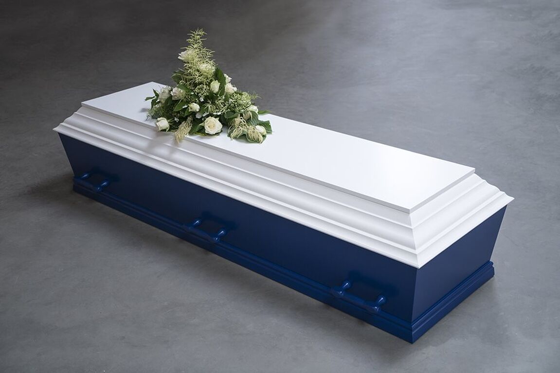 Farvede kiste - en afsked med personlighed