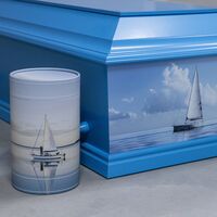 Farvede kiste - en afsked med personlighed