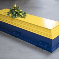 Farvede kiste - en afsked med personlighed