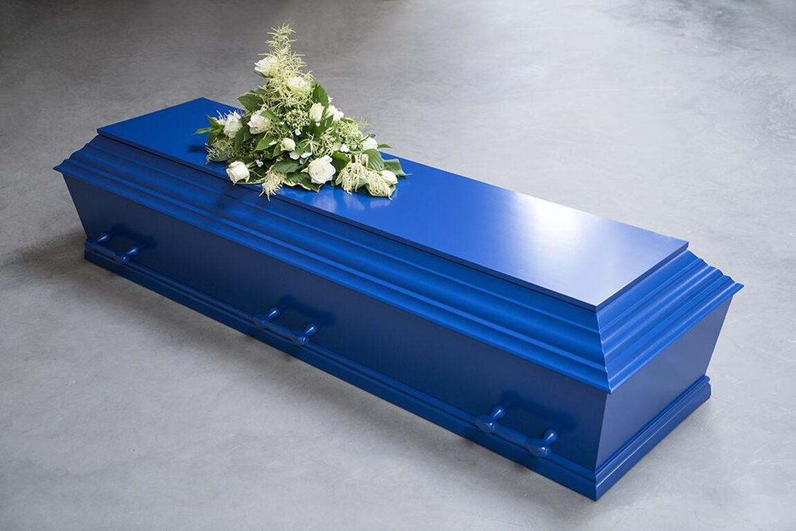 Farvede kiste - en afsked med personlighed