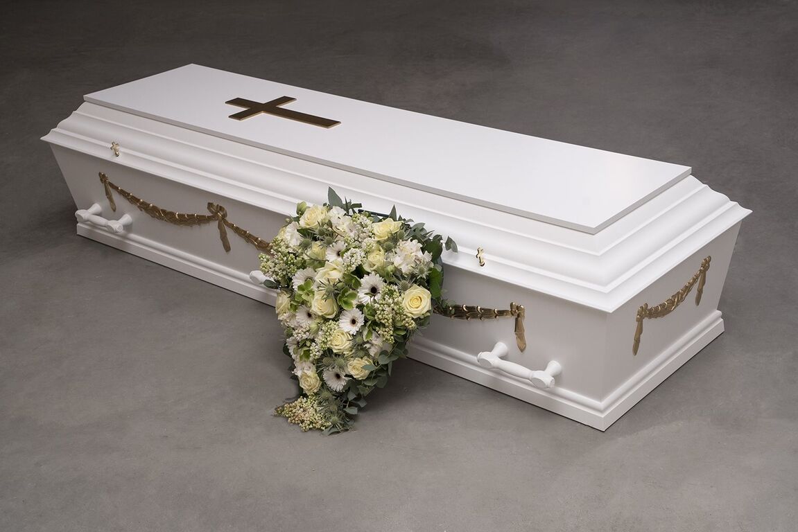 Farvede kiste - en afsked med personlighed