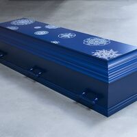 Farvede kiste - en afsked med personlighed