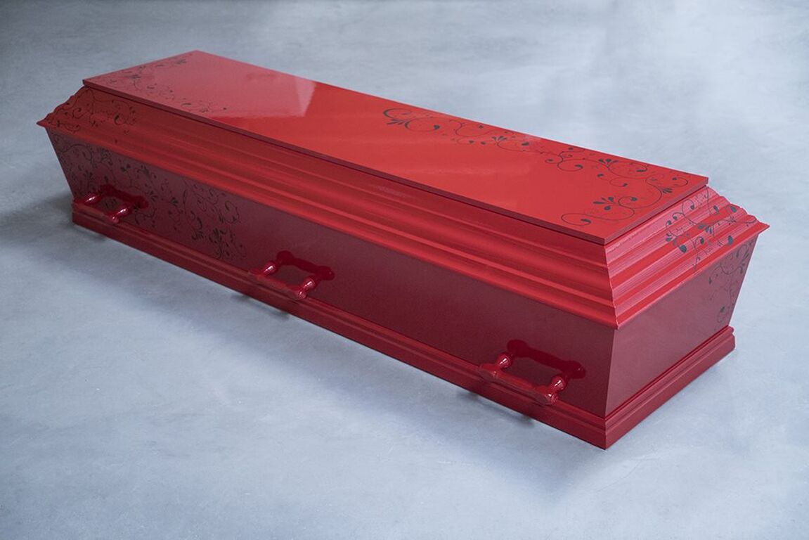 Farvede kiste - en afsked med personlighed