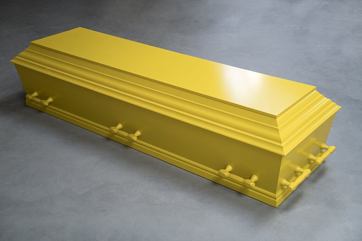 Farvede kiste - en afsked med personlighed