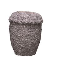 Søurne i grå granit