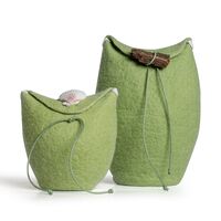 Uldurne i grøn barn