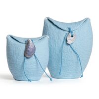 Uldurne i lyseblå barn